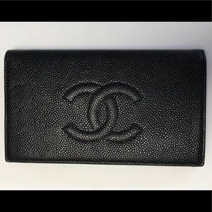 CHANEL Black Timeless CC Caviar Yen Wallet